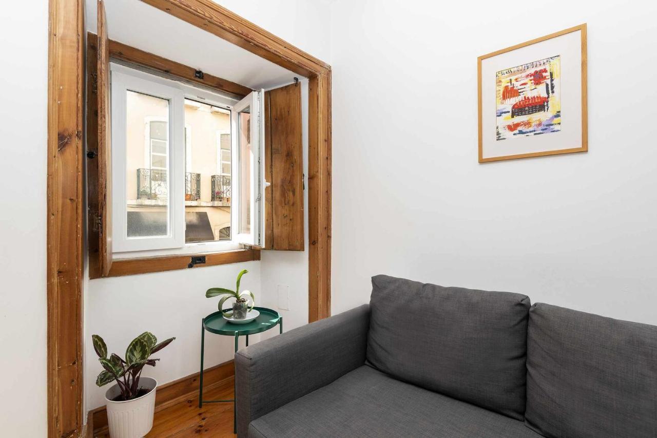 Typical Portuguese Apartment In Sao Bento Lisboa Екстериор снимка