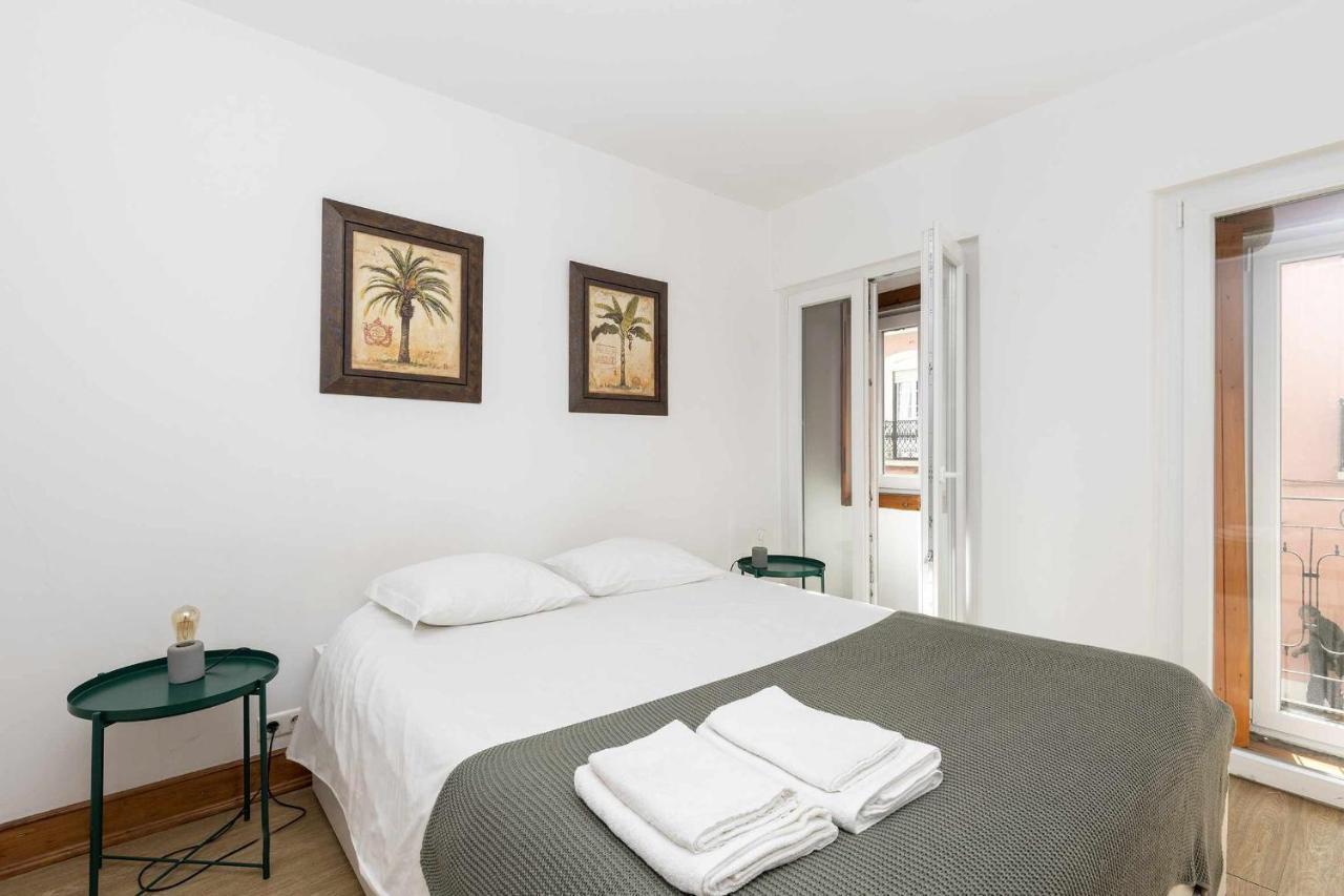 Typical Portuguese Apartment In Sao Bento Lisboa Екстериор снимка