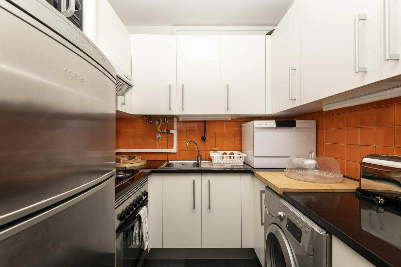 Typical Portuguese Apartment In Sao Bento Lisboa Екстериор снимка