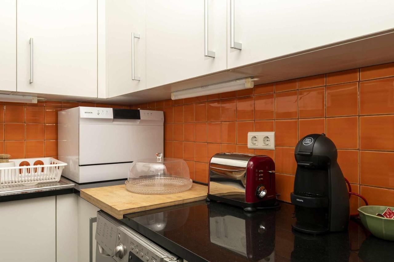Typical Portuguese Apartment In Sao Bento Lisboa Екстериор снимка